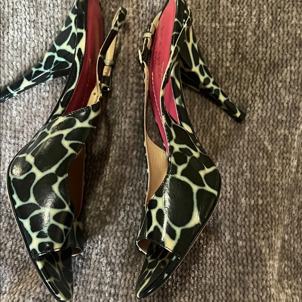 Kate Spade Giraffe Print Black and Cream Slingback Peep Toe Heels 9